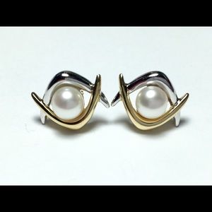 Albert David 14k Pearl Earrings